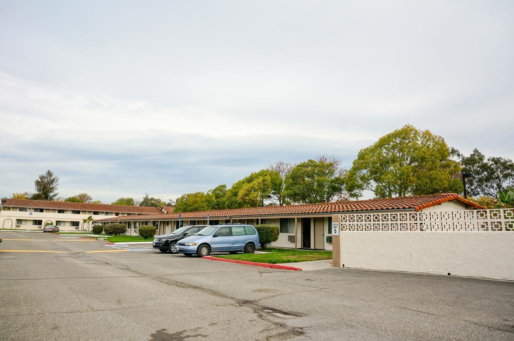 Ez 8 Motel San Jose II Eksteriør bilde