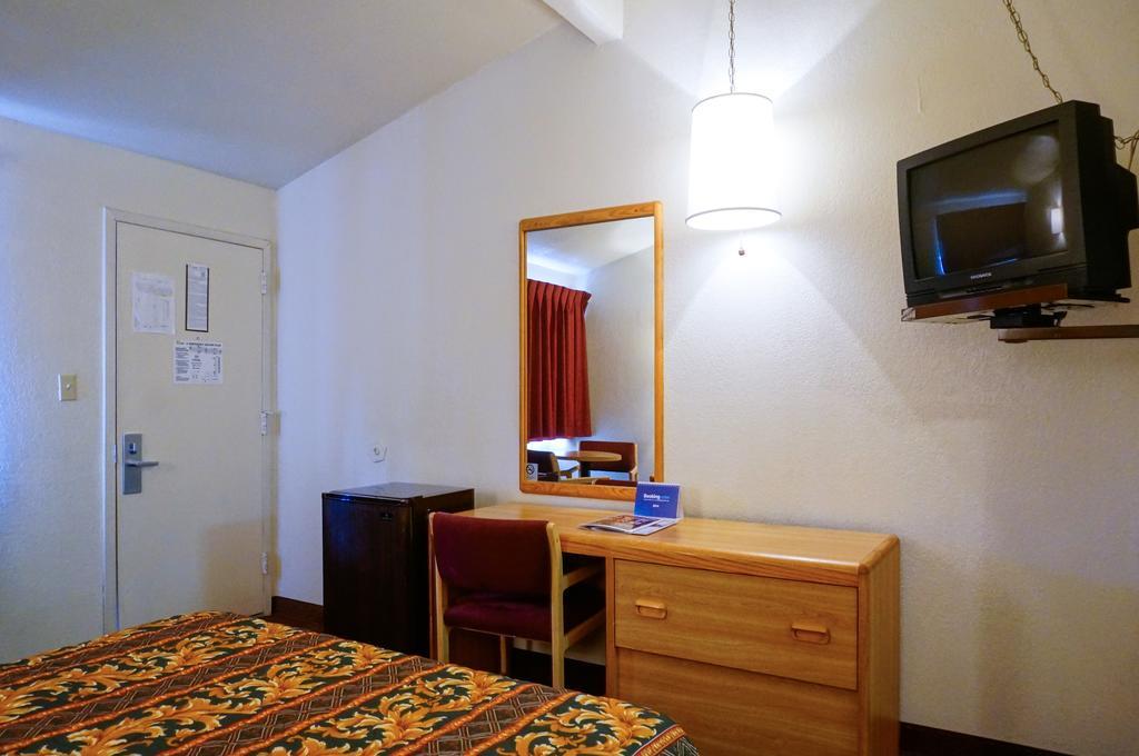 Ez 8 Motel San Jose II Eksteriør bilde