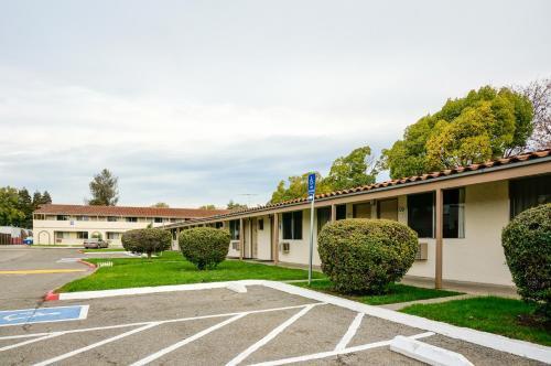 Ez 8 Motel San Jose II Eksteriør bilde
